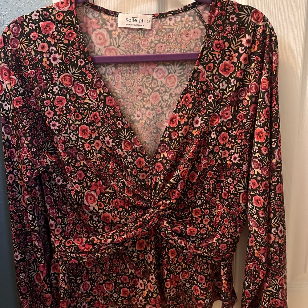 Kaileigh Black Floral Twist-Front Long Sleeve Top